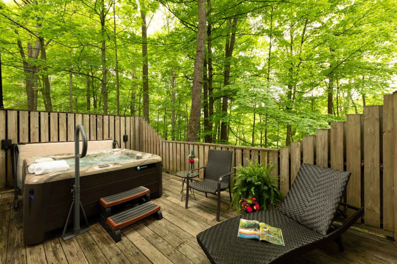 Hot tub at the Muir at Glenlaurel.