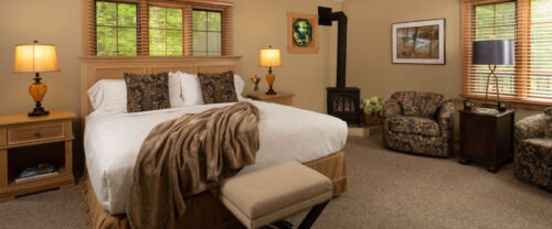 Picture of the bed in the Douglas Highlander Suite at Glenlaurel.